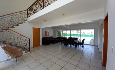CASA EN VENTA EN LOMAS DE COCOYOC