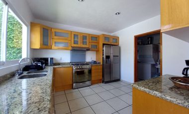 CASA EN VENTA EN LOMAS DE COCOYOC