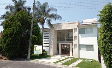 CASA EN VENTA EN LOMAS DE COCOYOC