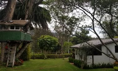 CASA DE VENTA CUMBAYA, JUNTO A USFQ. 4 DORMITORIOS. $885.000