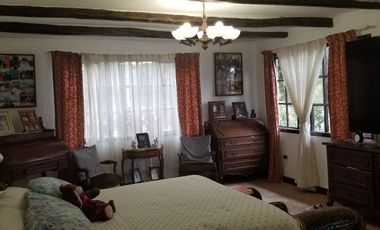 CASA DE VENTA CUMBAYA, JUNTO A USFQ. 4 DORMITORIOS. $885.000