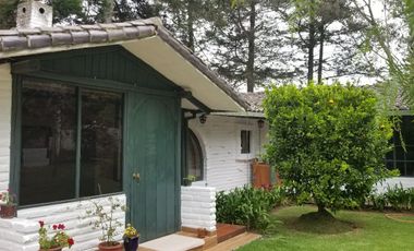 CASA DE VENTA CUMBAYA, JUNTO A USFQ. 4 DORMITORIOS. $885.000