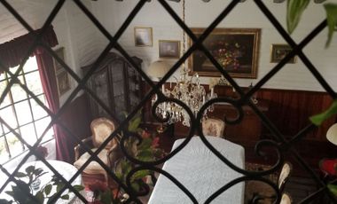 CASA DE VENTA CUMBAYA, JUNTO A USFQ. 4 DORMITORIOS. $885.000