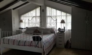 CASA DE VENTA CUMBAYA, JUNTO A USFQ. 4 DORMITORIOS. $885.000