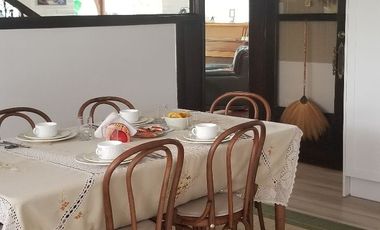 CASA DE VENTA CUMBAYA, JUNTO A USFQ. 4 DORMITORIOS. $885.000