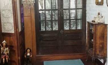 CASA DE VENTA CUMBAYA, JUNTO A USFQ. 4 DORMITORIOS. $885.000