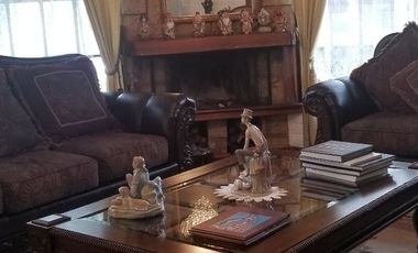 CASA DE VENTA CUMBAYA, JUNTO A USFQ. 4 DORMITORIOS. $885.000