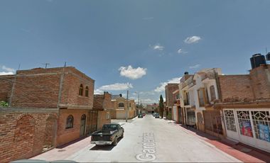 ¡¡Atención Inversionistas!! Venta de Casa en Remate Bancario, Col. Arandas, Jalisco.