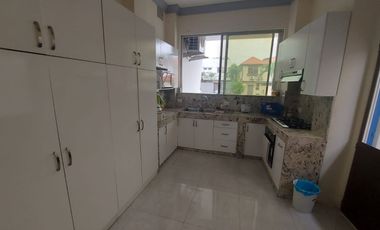 Samborondon, Rento Linda Casa con Terraza Vista al Rio