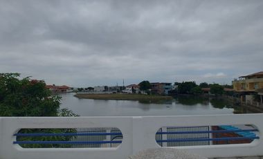 Samborondon, Rento Linda Casa con Terraza Vista al Rio