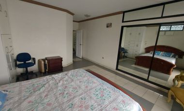 Samborondon, Rento Linda Casa con Terraza Vista al Rio