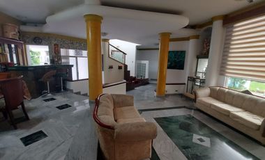 Samborondon, Rento Linda Casa con Terraza Vista al Rio