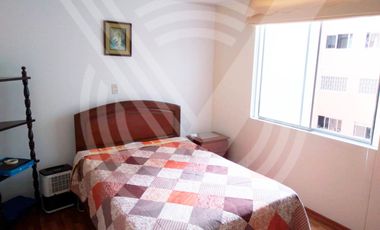 OPORTUNIDAD: SE VENDE FLAT DE 110 M2 EN SAN ISIDRO CON 1 COCHERA