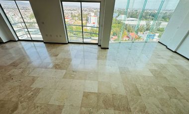 Renta amplio Pent-house hermosa vista panorámica 3 recamaras  C/U con baño y vestidor