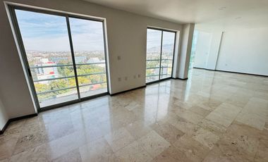 Renta amplio Pent-house hermosa vista panorámica 3 recamaras  C/U con baño y vestidor