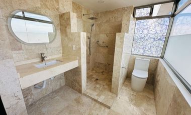 Renta amplio Pent-house hermosa vista panorámica 3 recamaras  C/U con baño y vestidor