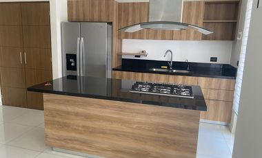 VENDO DEPARTAMENTO EN PUERTO VALLARTA, ZONA HOTELERA NORTE, 2 CUADRAS DEL MAR