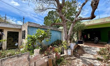 Terreno con construcción en venta en Colonia Maya en Mérida Yucatán