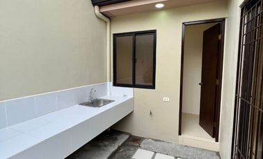 The Brand New 3-Bedroom Townhomes in Victoria Park along Alabang Zapote Road