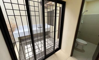 The Brand New 3-Bedroom Townhomes in Victoria Park along Alabang Zapote Road