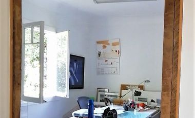 VENDE HERMOSA CASA REMODELADA, ERNESTO PINTO LAGARRIGUE, BARRIO BELLAVISTA, RECOLETA, 3 DORMITORIOS, 2 BAÑOS, PATIO