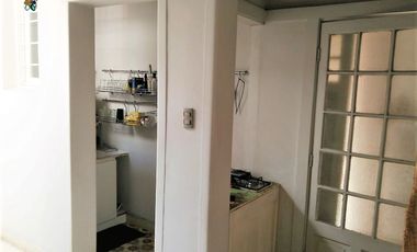 VENDE HERMOSA CASA REMODELADA, ERNESTO PINTO LAGARRIGUE, BARRIO BELLAVISTA, RECOLETA, 3 DORMITORIOS, 2 BAÑOS, PATIO