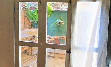 VENDE HERMOSA CASA REMODELADA, ERNESTO PINTO LAGARRIGUE, BARRIO BELLAVISTA, RECOLETA, 3 DORMITORIOS, 2 BAÑOS, PATIO