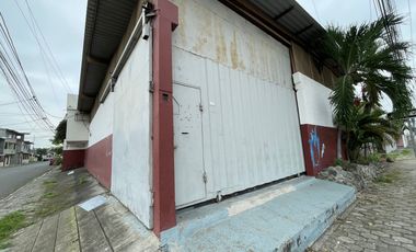 Se alquila galpón con área de oficinas en Duran