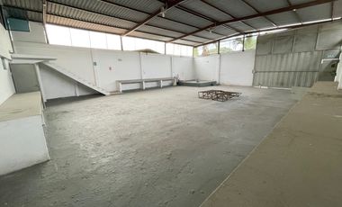Se alquila galpón con área de oficinas en Duran