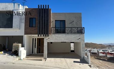 Residencia en venta en zona Bosques del Valle