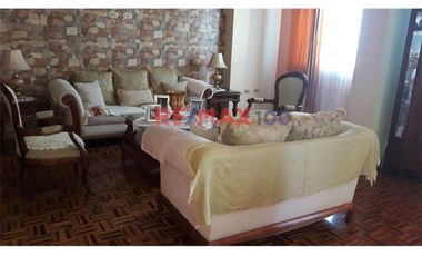 EN VENTA DEPARTAMENTO EN CENTRO DE MACHALA
