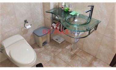 EN VENTA DEPARTAMENTO EN CENTRO DE MACHALA