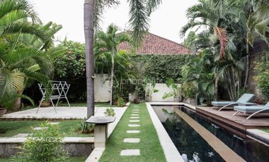Contemporary 2 Bedroom Villa Oasis in Seminyak with Spacious Garden