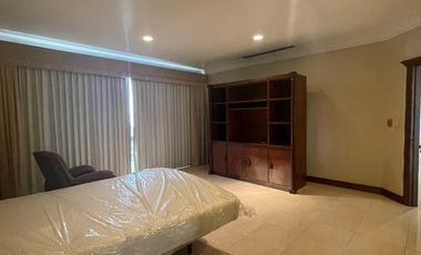 VENDO CASA CON PISCINA EN SAMBORONDON CON VISTA AL RIO