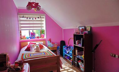 Se vende hermosa casa ubicada en Parque Residencial Barcelona Chillán