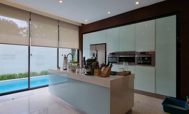 RUMAH at Jl ABDUL MAJID DALAM, JAKSEL