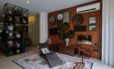 RUMAH at Jl ABDUL MAJID DALAM, JAKSEL