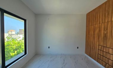 Venta: $3'800,000.⁰⁰ Casa doble altura en 🌐Lomas Residencial