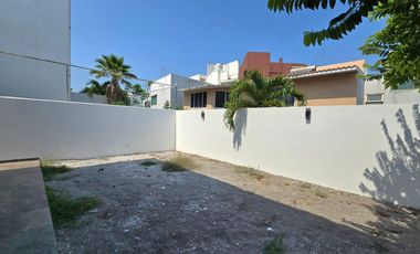 Venta: $3'800,000.⁰⁰ Casa doble altura en 🌐Lomas Residencial