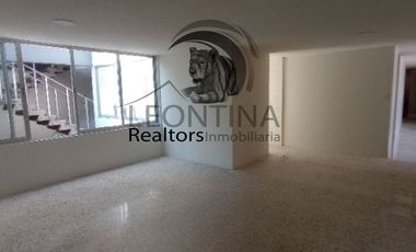 Renta Oficina Centrica en Toluca Centro primer piso..