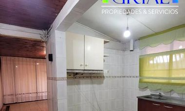 Amplia casa en primer piso en Melipilla