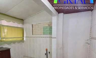Amplia casa en primer piso en Melipilla