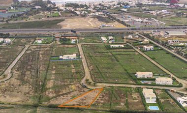 Venta Lote en Sur de Lima, zona Mala en Condominio Praderas del Sur. Ideal para familia y construir una casa de campo.