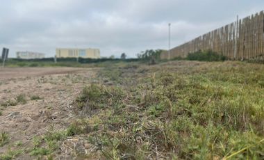 Venta Lote en Sur de Lima, zona Mala en Condominio Praderas del Sur. Ideal para familia y construir una casa de campo.