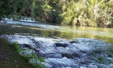 Terreno al lado de las cascadas de Micos