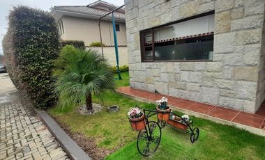 Casa de venta en Chaullabamba sector Colegio Alemán