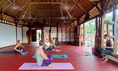 Idyllic 4 Villas & 4 Bungalows for Nature Isolation: A Retreat Center Freehold Property Close to Beach in Karangasem, Bali