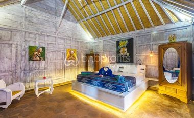 Idyllic 4 Villas & 4 Bungalows for Nature Isolation: A Retreat Center Freehold Property Close to Beach in Karangasem, Bali