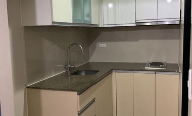 1 Bedroom Apartment with Maid's Quarters at 81 Newport Boulevard (with Parking)