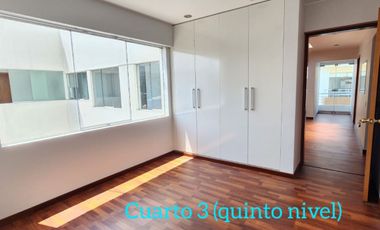 VENDO HERMOSO Y AMPLIO DUPLEX CERCA AL CLUB INTERNACIONAL 410M2
